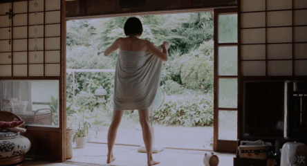 一帮麻木的看客.